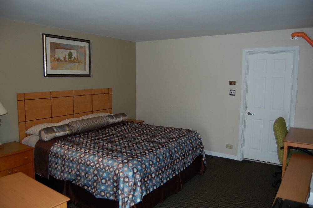 Colony Motel Brookfield Dış mekan fotoğraf